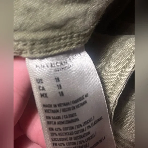 Trade* JBH* American Eagle Outfitters Women's Green Shorts with Pockets - Picture 4 of 4